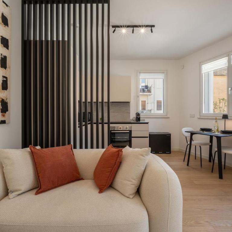 Amo Apartment- Design & Balcone -Residenza Alfieri - Two-Bedroom Apartment with Balcony - 3