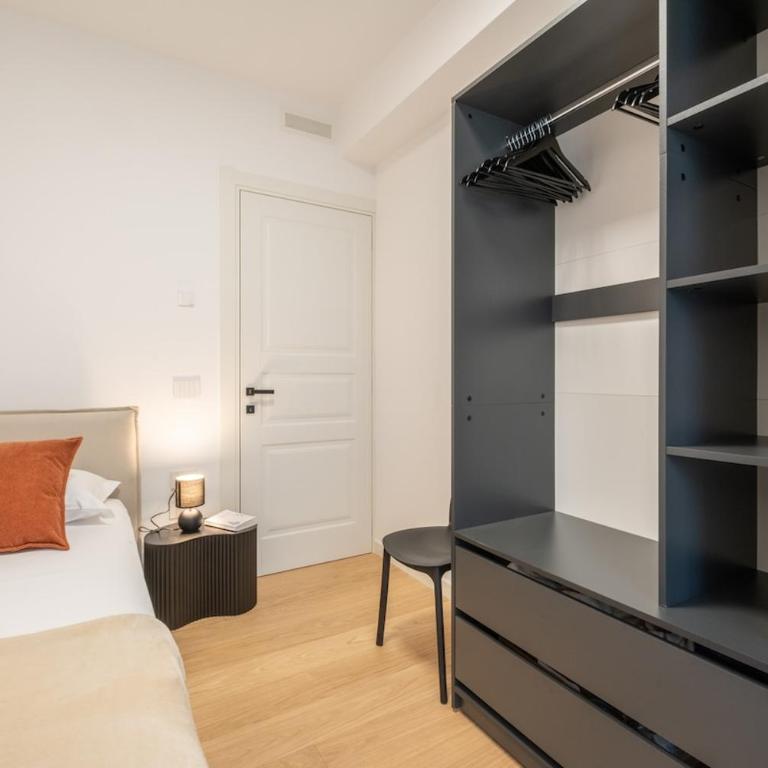 Amo Apartment- Design & Balcone -Residenza Alfieri - Two-Bedroom Apartment with Balcony - 6