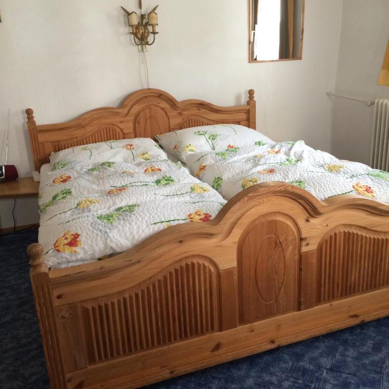 Pension Brixen im Thale - Doppelzimmer mit Gemeinschaftsbad und -WC - 3