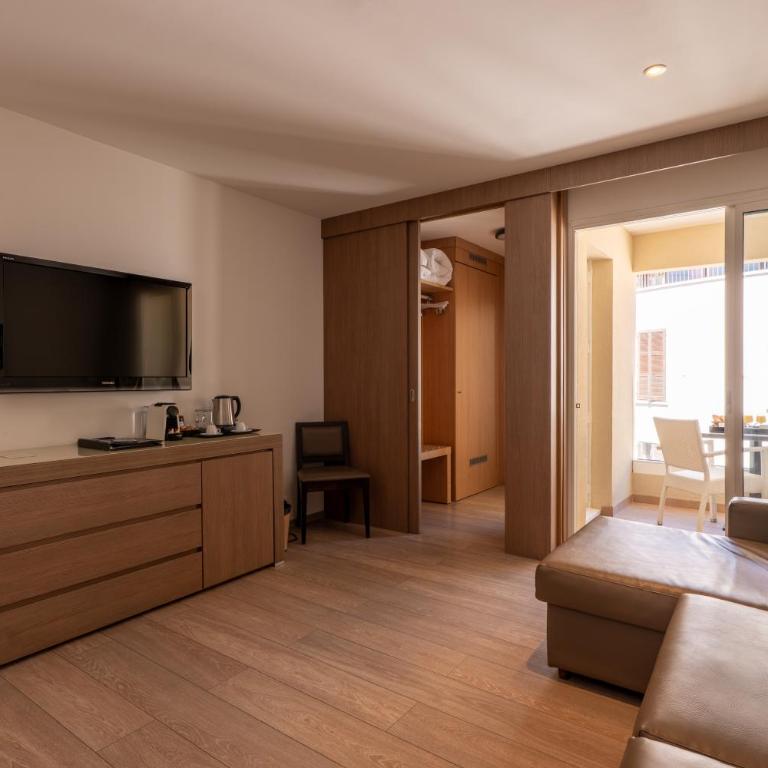 Hôtel Le Rocher - Chambre en Duplex - 4