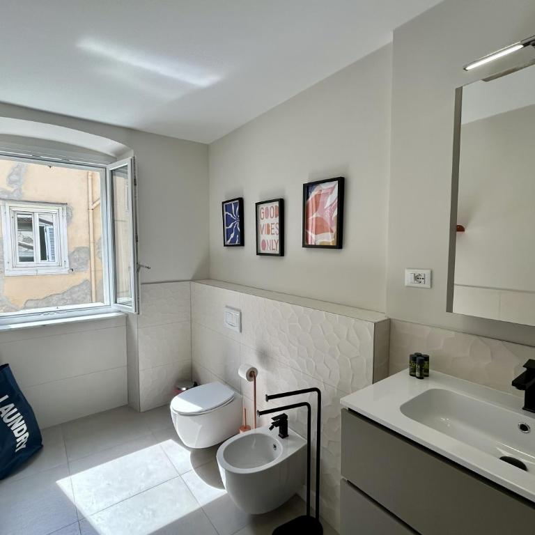 Nazario Sauro 20 - Appartamento con 3 Camere da Letto - 30