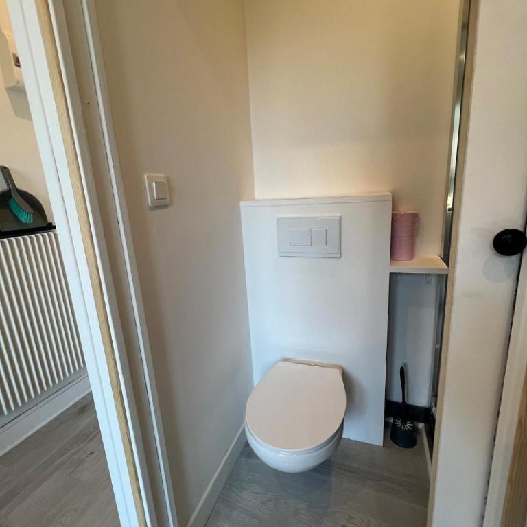 Magnifique studio refait à neuf confortable et pratique - One-Bedroom Apartment - 11