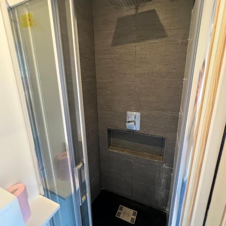 Magnifique studio refait à neuf confortable et pratique - One-Bedroom Apartment - 12