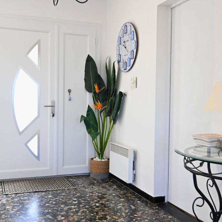 Villa 3 étoiles de 120m2 - vue mer - clim - mer à 600m - Villa - 24