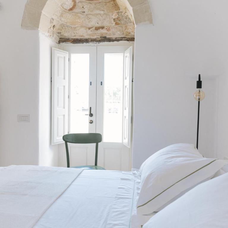 Valle d'Itria Private Pool - Trullo San Michele by Damastay - Three-Bedroom Apartment - 14