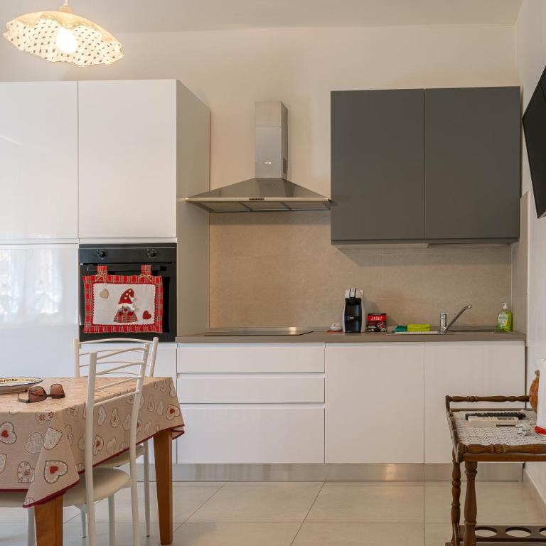 Casa Vacanza MariaTeresa - Appartamento con 2 Camere da Letto - 3