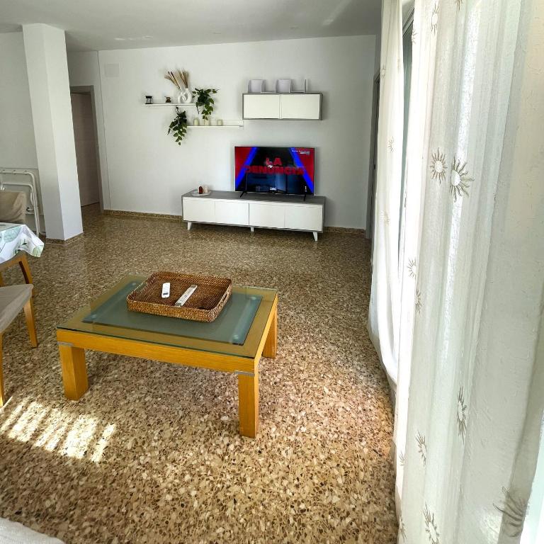 Mediterráneo azul 1era linea de playa - Apartamento de 3 dormitorios con vistas al océano - 10