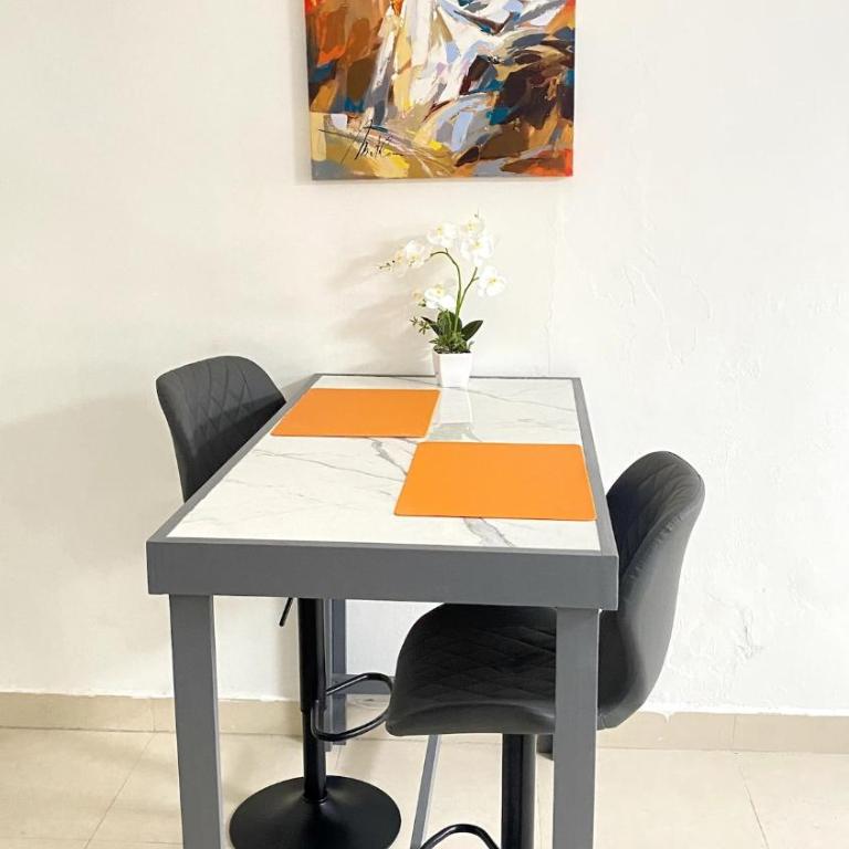 10 OFF Loft Steps to Cintermex & Fundidora - One-Bedroom Apartment - 17