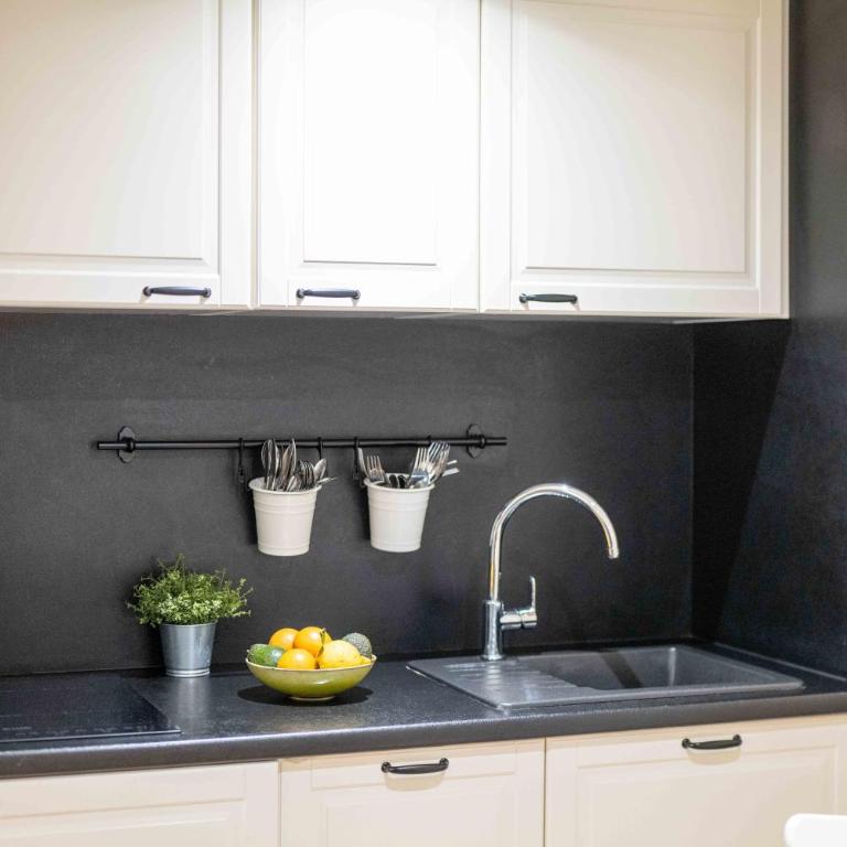 Les Petits Volets Appartements à 100m de la mer - Appartement Supérieur - 16