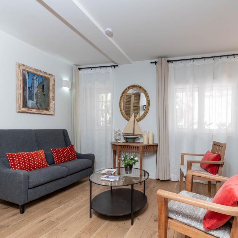 Les Petits Volets Appartements à 100m de la mer - Appartement Supérieur - 5