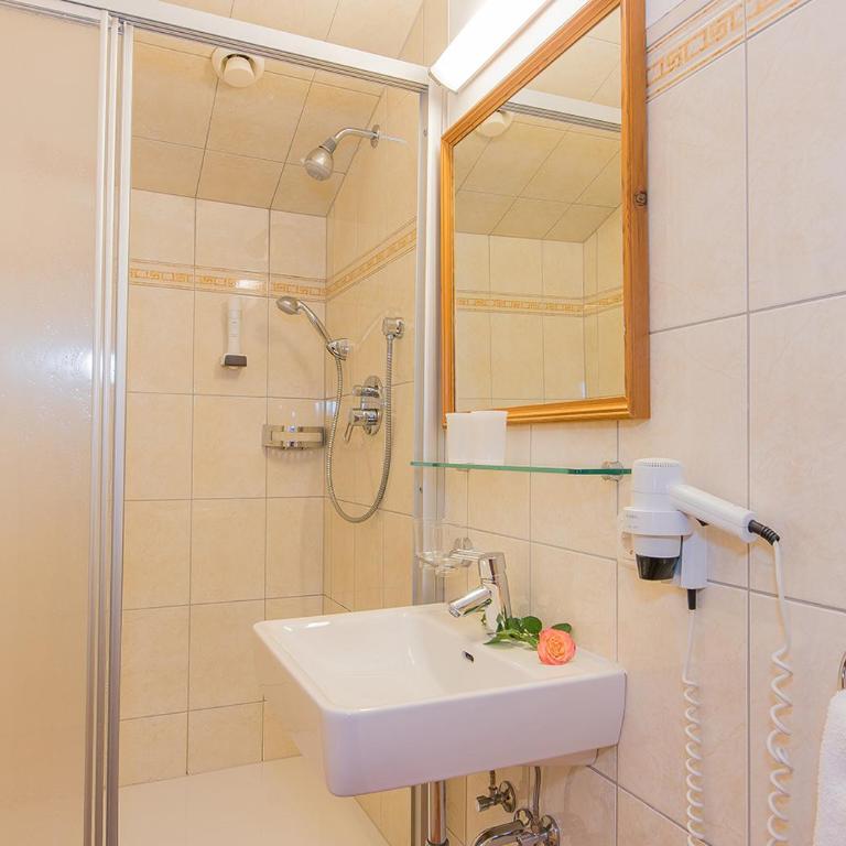 Hotel - Pension Ötzmooshof - Apartment mit 2 Schlafzimmern und Bergblick - 2