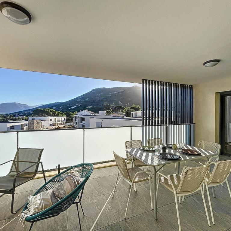 Appartement T3 dans une résidence neuve - Two-Bedroom Apartment with Sea View - 8