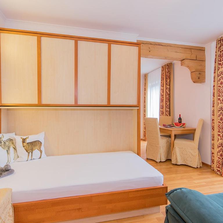 Hotel - Pension Ötzmooshof - Apartment mit 1 Schlafzimmer, Balkon und Bergblick - 3