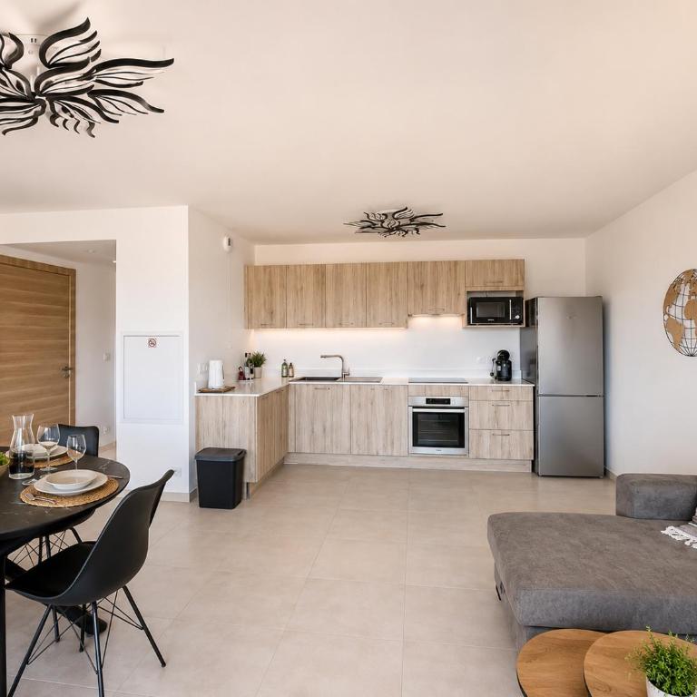 T3 vue sur la baie de Calvi - Apartment mit 2 Schlafzimmern, Terrasse und Meerblick - 3