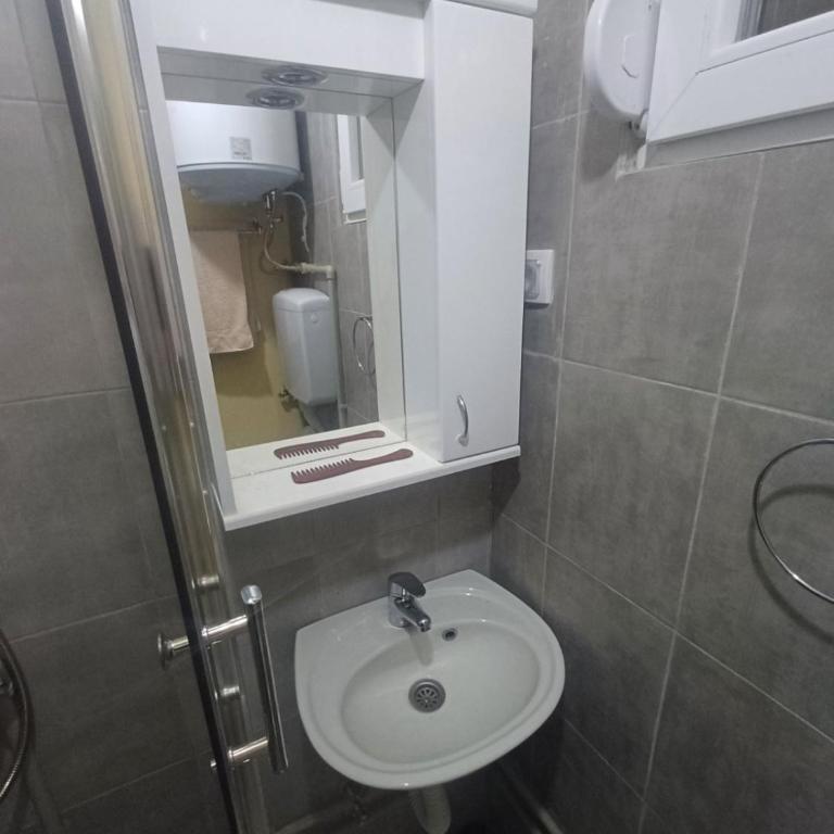 Kučka Korita - Apartman sa 2 Spavaće Sobe i Balkonom - 7
