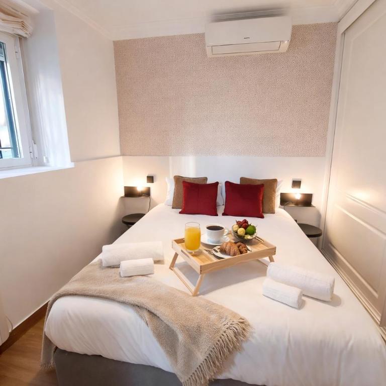 Madrid Río Suites - Apartment - 11