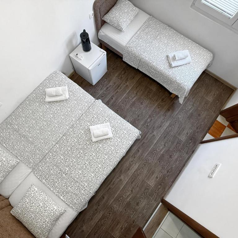 Villa Sara Wellness, Bar, Sutomore - Trokrevetna Soba sa Kupatilom - 2