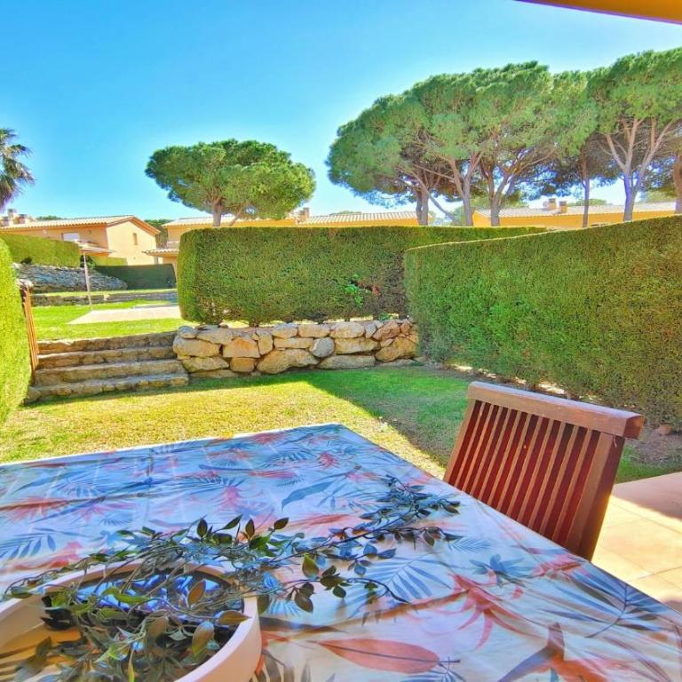 VACAY Villa Anna, jardín privado, piscina comunitaria, en Costa Brava, L'Escala! - Villa de 3 dormitorios - 60