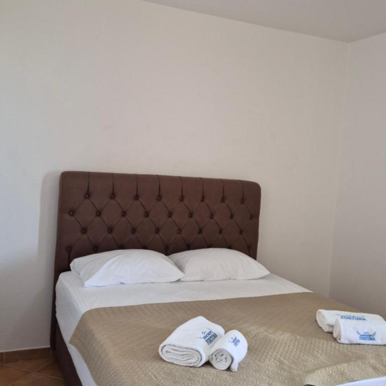 Apartments Fortuna - One-Bedroom Standard Apartment - 2