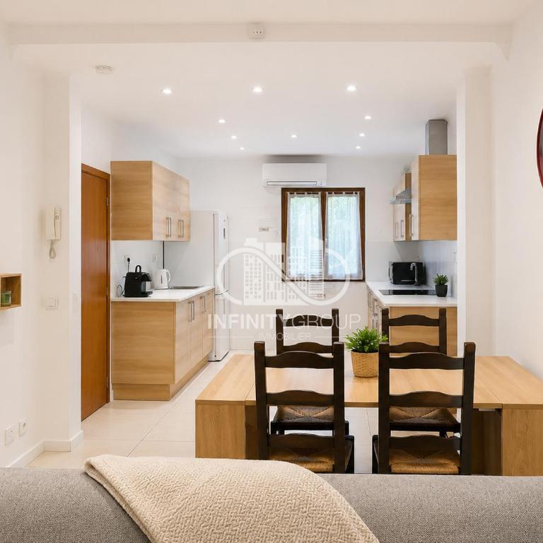 Appartement cosy au cœur de la vieille ville d’Antibes - Three-Bedroom Apartment - 6