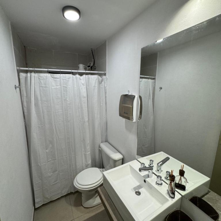 Urban River Hostel - 4-Bed Mixed Dormitory Room - 2