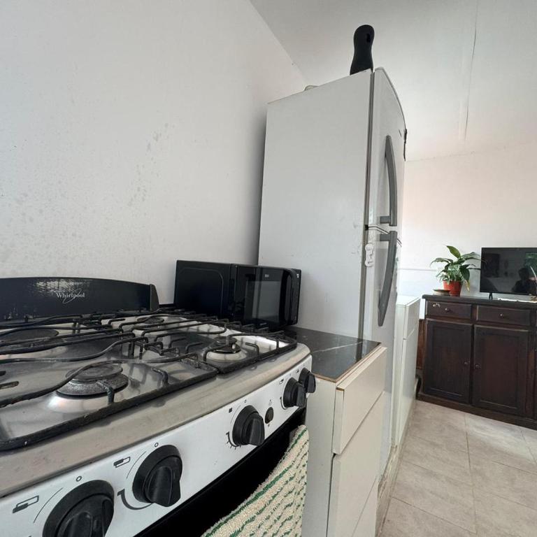 Dpto comodo con cochera en Los Perales - Apartamento de 2 dormitorios - 2