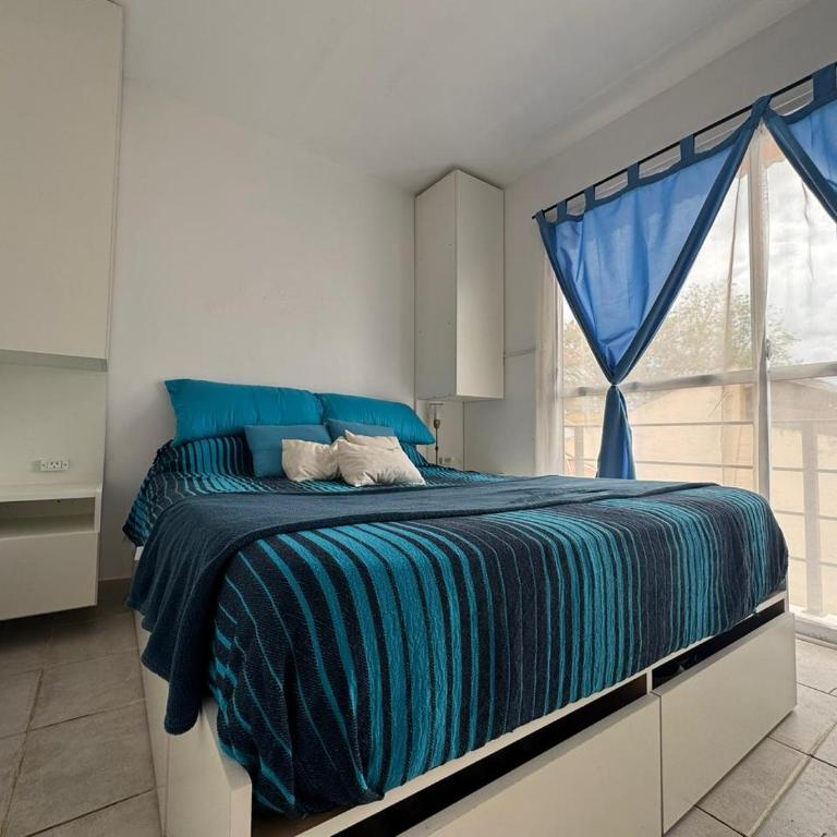 Dpto comodo con cochera en Los Perales - Apartamento de 2 dormitorios - 11