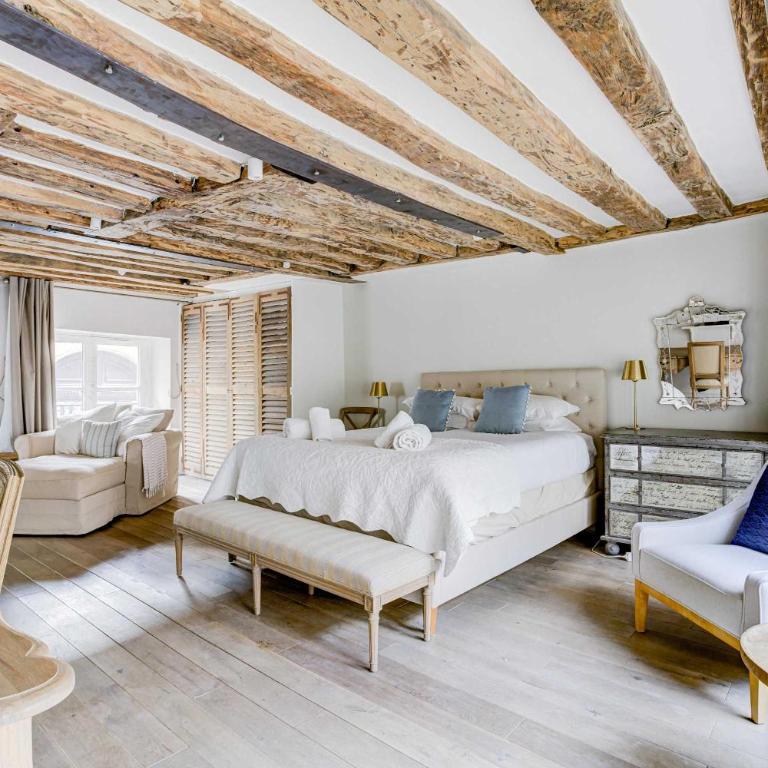 Classy Bourgeois - Chic 2 Bedroom Apt in Le Marais - Apartment - 6