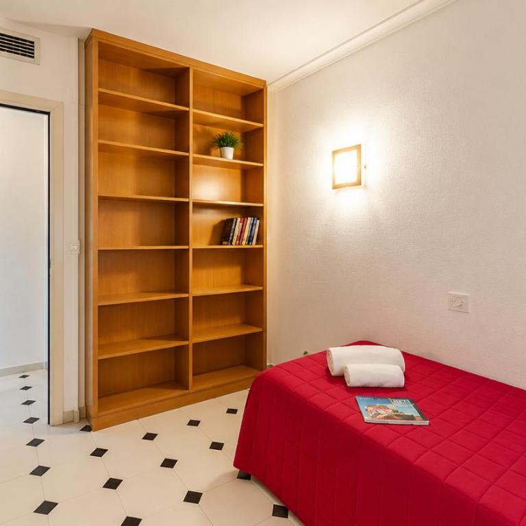 Apartamento Duna en Dénia, Urb Playa Grande, con vistas al jardín, piscina y acceso directo a la playa by Family Homes - Apartamento de 3 dormitorios - 9