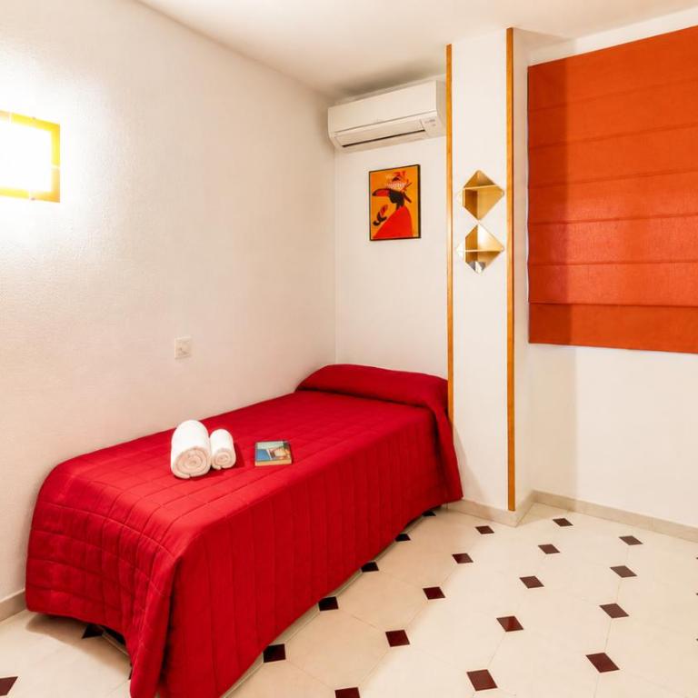 Apartamento Duna en Dénia, Urb Playa Grande, con vistas al jardín, piscina y acceso directo a la playa by Family Homes - Apartamento de 3 dormitorios - 10