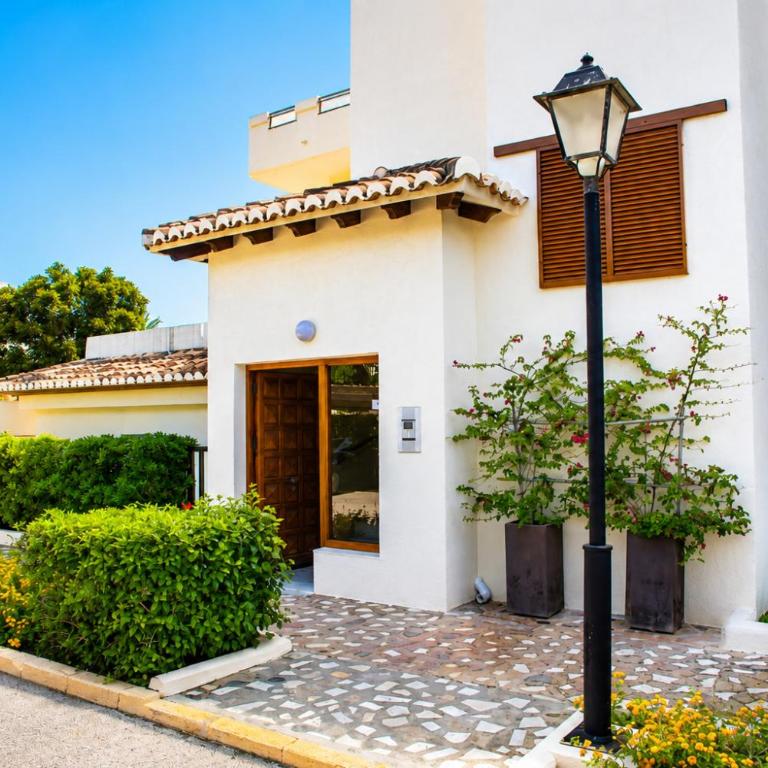 Apartamento Duna en Dénia, Urb Playa Grande, con vistas al jardín, piscina y acceso directo a la playa by Family Homes - Apartamento de 3 dormitorios - 19