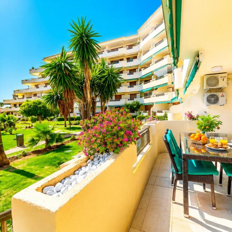 Apartamento Duna en Dénia, Urb Playa Grande, con vistas al jardín, piscina y acceso directo a la playa by Family Homes - Apartamento de 3 dormitorios - 20