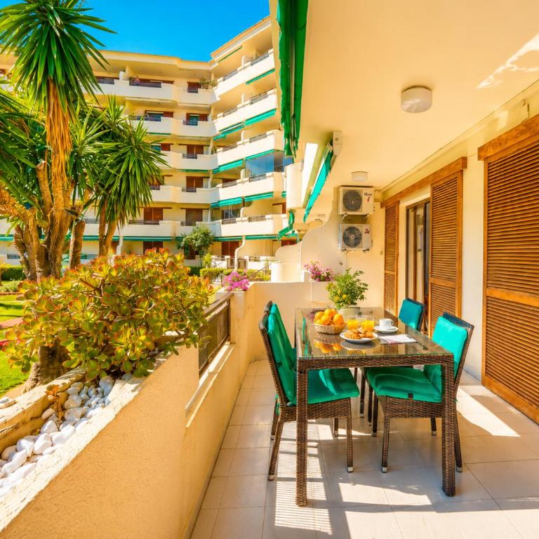 Apartamento Duna en Dénia, Urb Playa Grande, con vistas al jardín, piscina y acceso directo a la playa by Family Homes - Apartamento de 3 dormitorios - 22