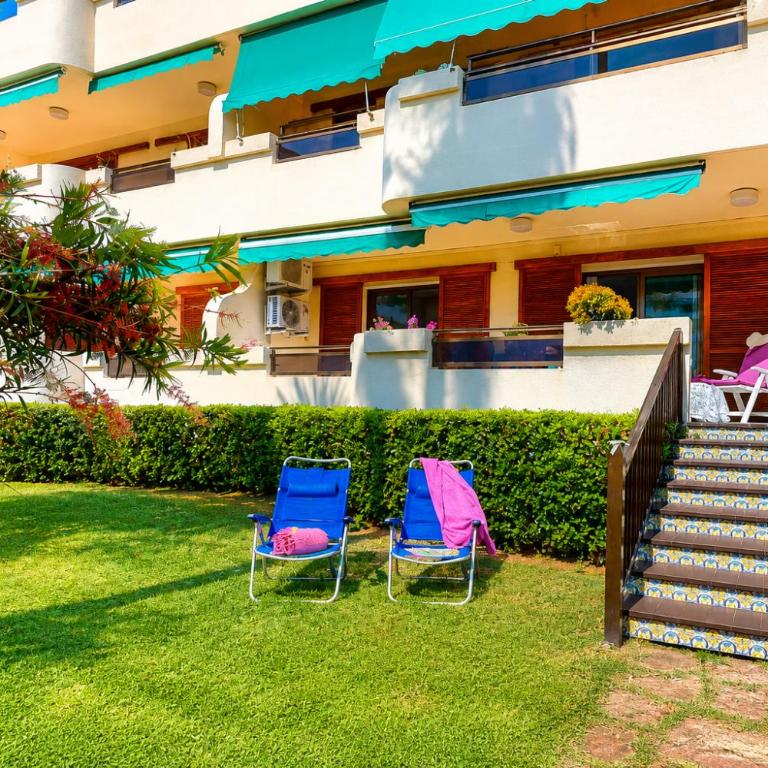 Apartamento Duna en Dénia, Urb Playa Grande, con vistas al jardín, piscina y acceso directo a la playa by Family Homes - Apartamento de 3 dormitorios - 35