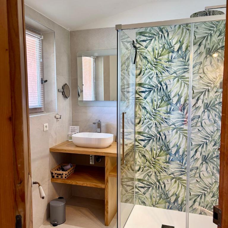 B&B La Badelle - Chambre Lits Jumeaux avec Salle de Bains Privative - 1