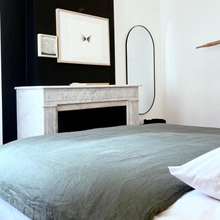 Maison d'artiste, la Roquette, Arles centre - Two-Bedroom House - 16