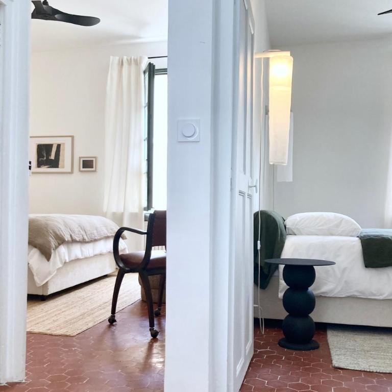Maison d'artiste, la Roquette, Arles centre - Two-Bedroom House - 10