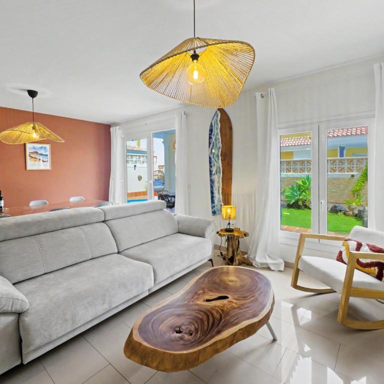 Villa Solymar - Private heated pool & Fiber-Optic WiFi - Villa with Private Pool - 2