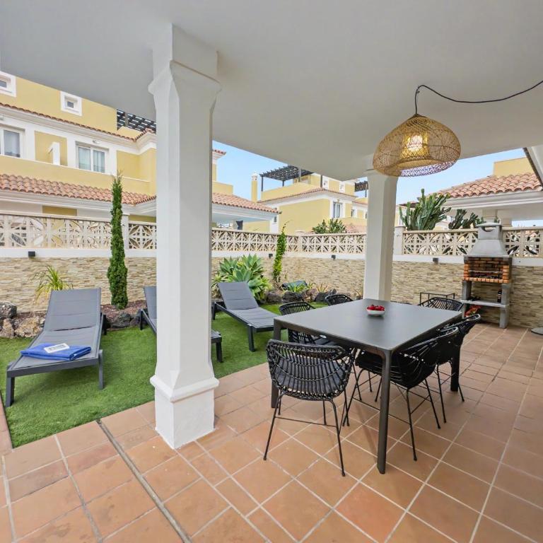 Villa Solymar - Private heated pool & Fiber-Optic WiFi - Villa with Private Pool - 7