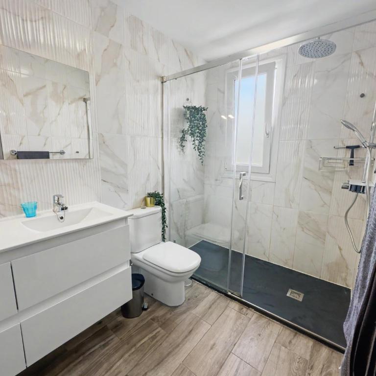 Villa Solymar - Private heated pool & Fiber-Optic WiFi - Villa with Private Pool - 4