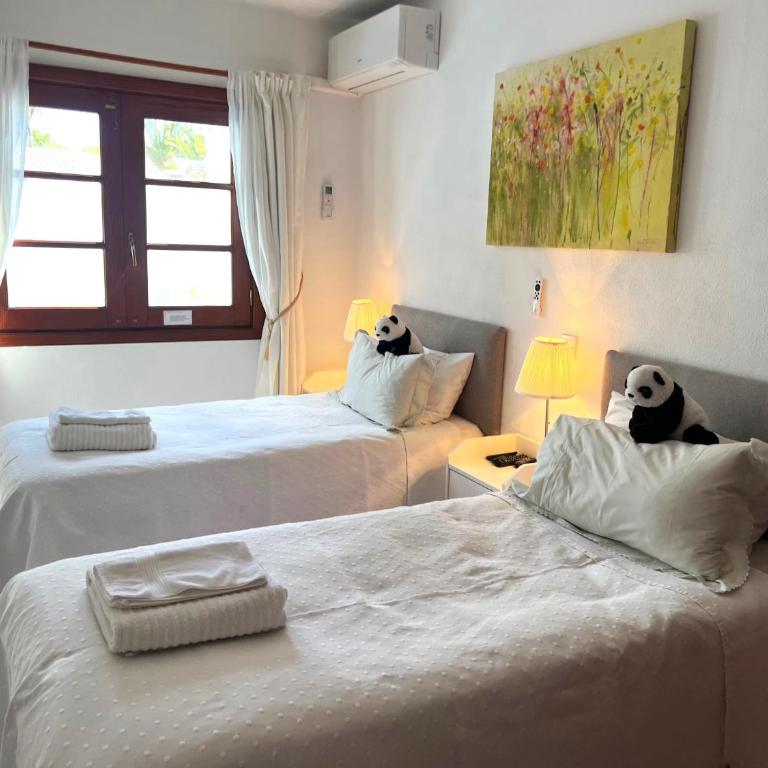 Villa Victoria just 150 metres from Playa Bastian Costa Teguise - Four-Bedroom Vacation Home - 79