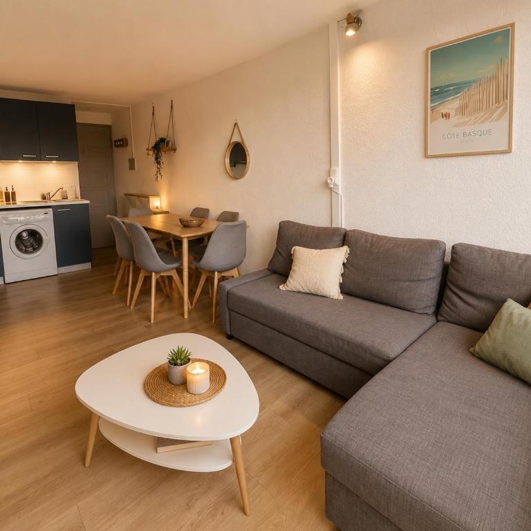 Le Wharf - Two-Bedroom Apartment - 10