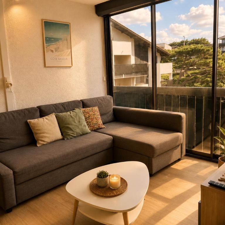 Le Wharf - Two-Bedroom Apartment - 8