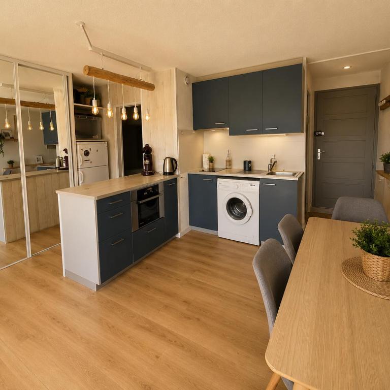 Le Wharf - Two-Bedroom Apartment - 13