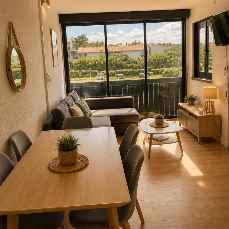 Le Wharf - Two-Bedroom Apartment - 15