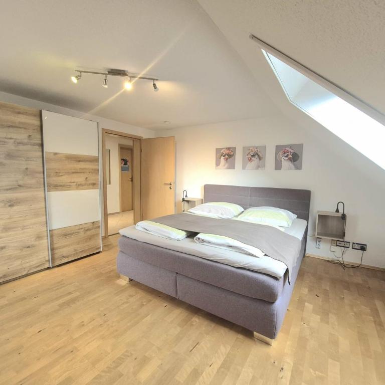 Ferienwohnungen Tanja Schoch - Two-Bedroom Apartment with Balcony and Terrace - 19