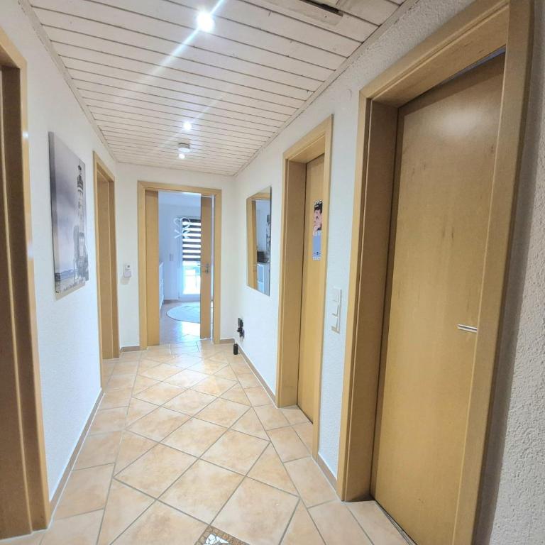 Ferienwohnungen Tanja Schoch - Two-Bedroom Apartment with Balcony and Terrace - 26