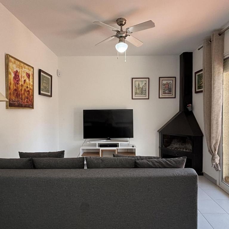 Beach & relax - Two-Bedroom Apartment - 10