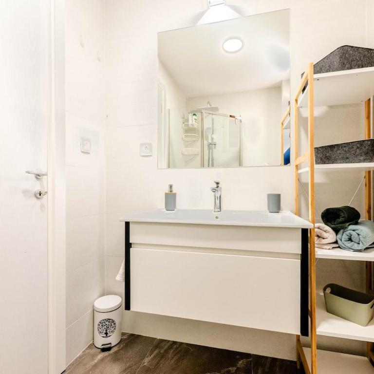 Seaview & beach access, brand new apartment - Apartman sa 2 Spavaće Sobe - 4