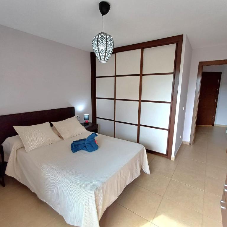 Apartamento Ático Emilia - Two-Bedroom Apartment with Balcony and Terrace - 4